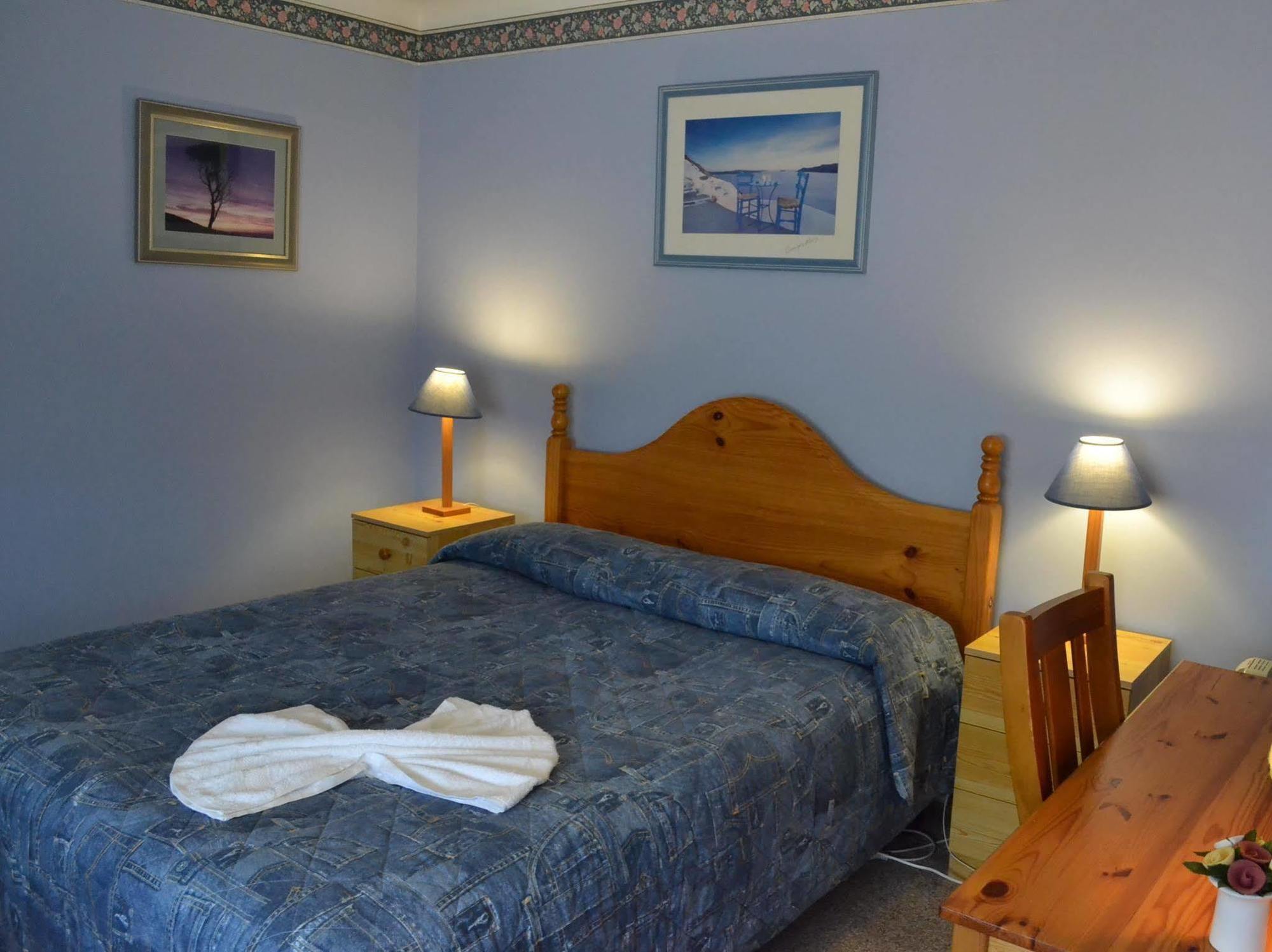 パース パームス ベッド＆ブレックファースト Bed & Breakfast エクステリア 写真