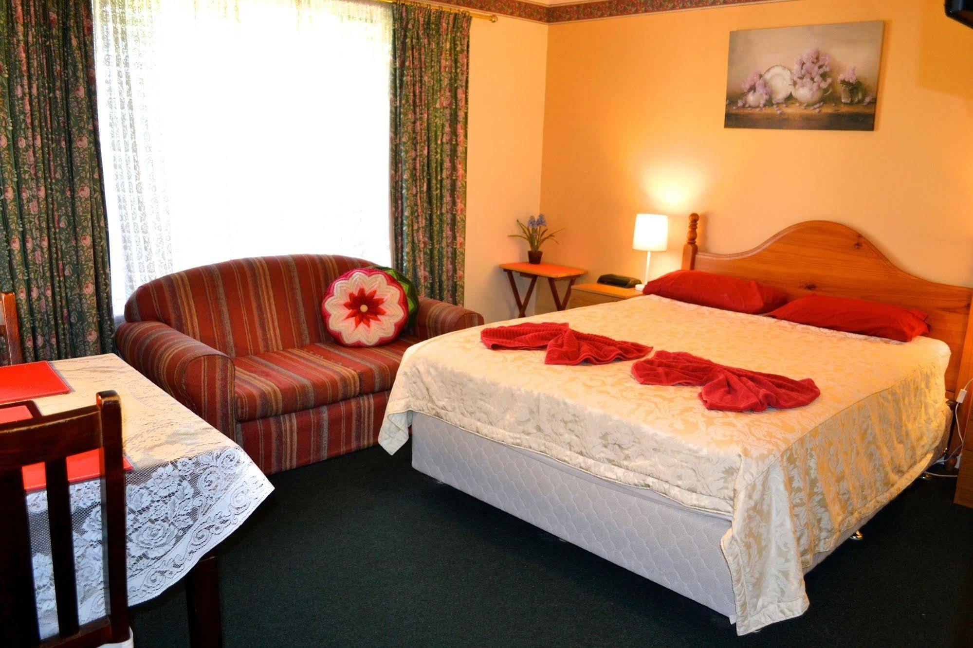 パース パームス ベッド＆ブレックファースト Bed & Breakfast エクステリア 写真